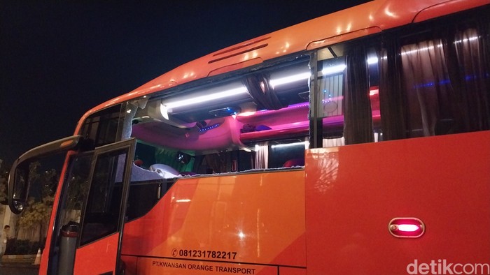 Kecam Pelemparan Bus Persik di Kanjuruhan, PT LIB Minta Diusut Tuntas - Update 1