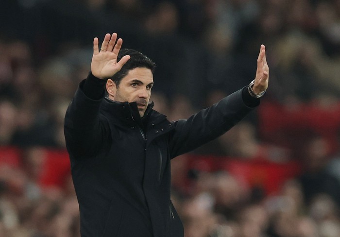 Gary Neville: Permainan Cerdas Arteta yang Menyelamatkan Arsenal