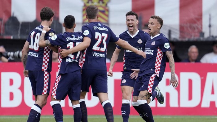 Menang 1 Poin dari Ajax, PSV Eindhoven Juara Eredivisie 2024/2025 - Update 2