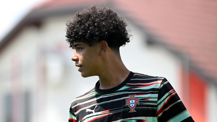 Brace Ronaldo Jr. Bantu Portugal U-15 Juara di Kroasia