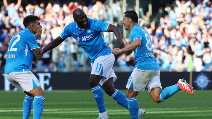 Ambisi Napoli Membakar Menuju Scudetto: Pertempuran Tanpa Ampun di Kandang!