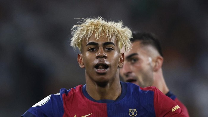**Barcelona Berikan Kontrak Spesial untuk Lamine Yamal Setelah Musim Yang Luar Biasa**