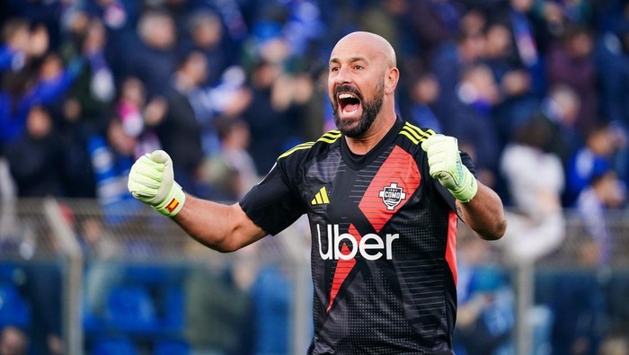 **Akhir dari Era: Pepe Reina Pensiun Bersama Como 1907**