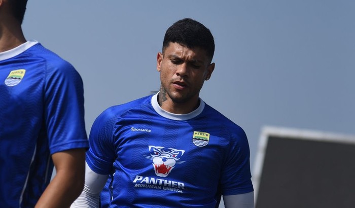 Ciro Alves Terungkap: Misi Menyelamatkan Karier dari Persib!