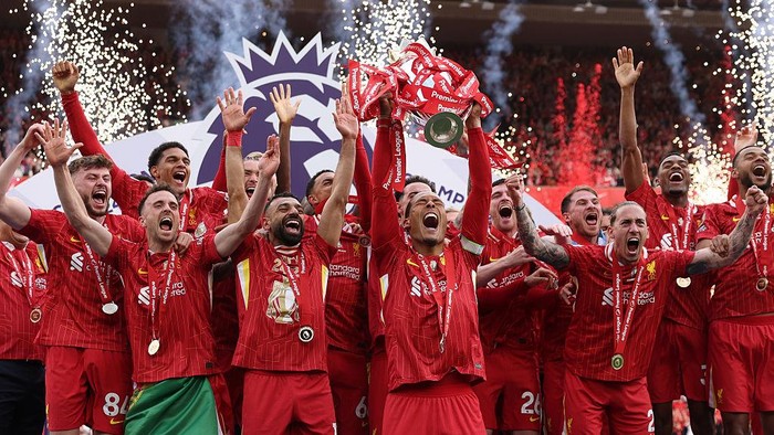 Setelah 35 Tahun, Liverpool Angkat Trofi Liga Inggris Lagi di Depan Fans - Update 2