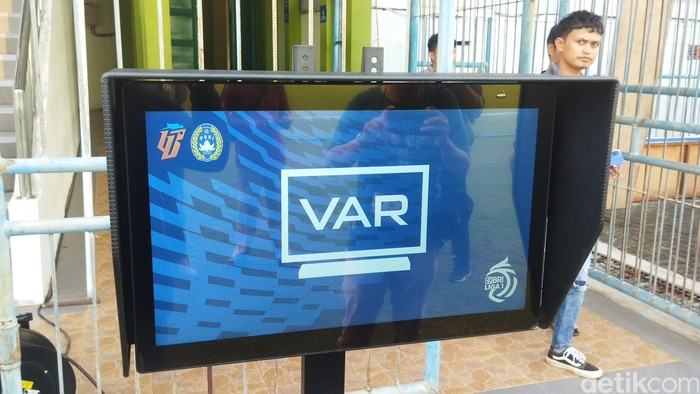 Apakah VAR Membuat Liga 1 2024/25 Lebih Adil atau Semakin Kontroversial?