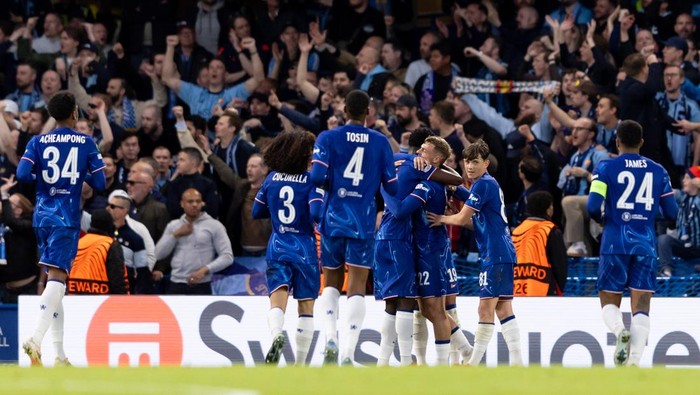 Chelsea Ancam Goyang Bursa Transfer, Joe Cole: Sasar Osimhen atau Watkins!