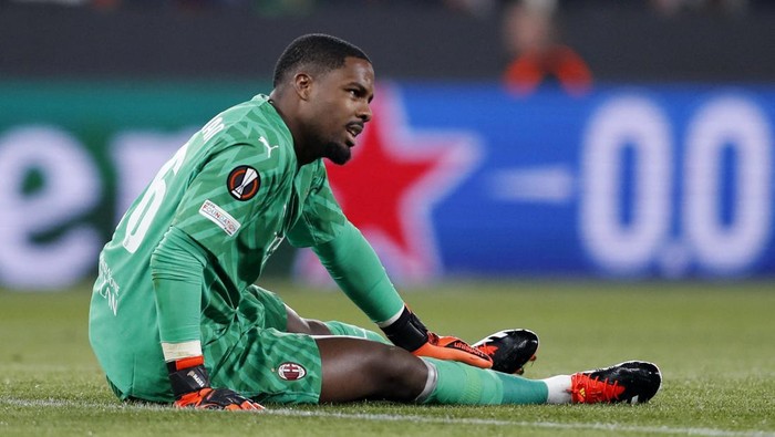 Milan Pasang Harga Kemahalan buat Mike Maignan? - Update 2