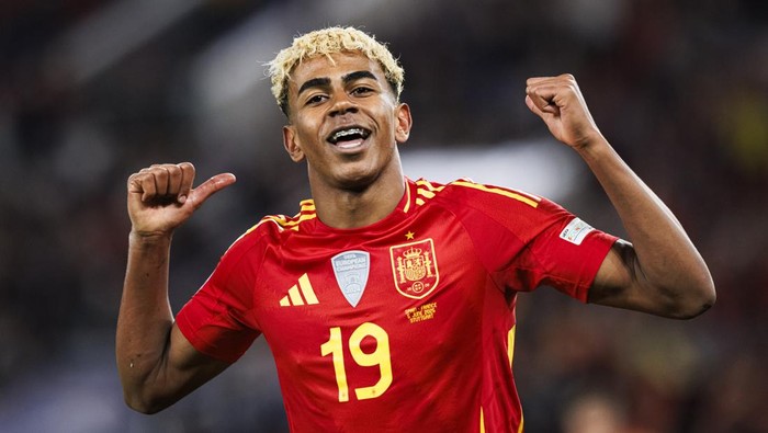 Lamine Yamal: Ronaldo adalah Legenda, tapi Aku Siap Menyapu Bersih Rekor!