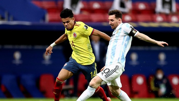 **Luis Diaz Follow Akun Barcelona dan Messi, kode Mau Ke Barca?**