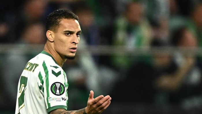 Antony di MU Terancam, Real Betis Luncurkan Strategi Berisiko!