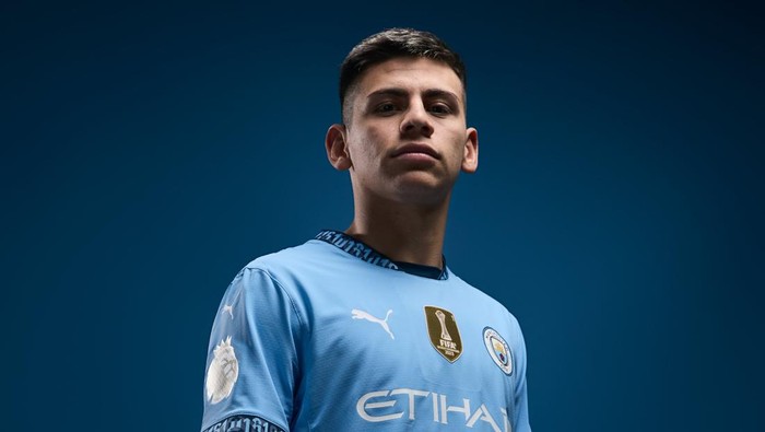 Echeverri: Gol Free Kick untuk City, Namun 3 Minggu Tanpa Aksi!