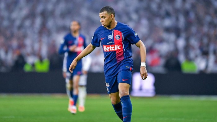 Mental Mbappe Terkoyak, PSG Diintimidasi Saat 'Diasingkan'