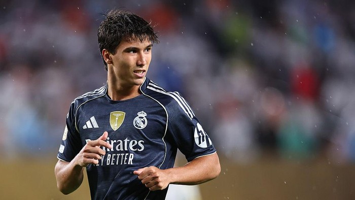 **Gonzalo Garcia: Takdir Sepak Bola, Penerus Legenda Raul Gonzalez?**