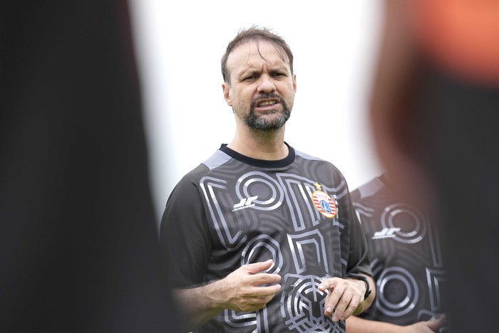Kata Pelatih Persija soal Rumor Thom Haye & Jordi Amat Gabung Timnya - Update 2