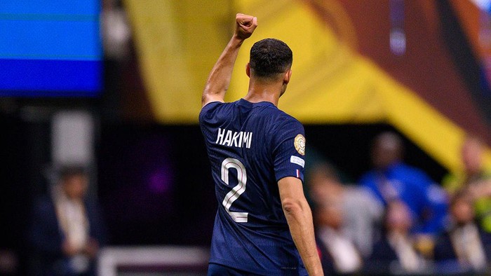 Hakimi Tajam Betul, Bek yang Menyelamatkan Gol!