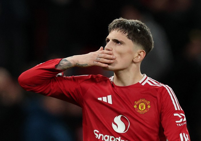 **Manchester United Berencana Jual Cepat Garnacho, Ini Strategi yang Dilakukan!**