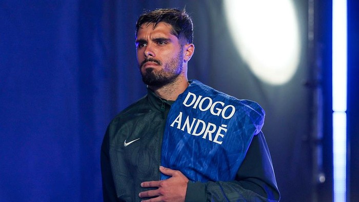 Pedro Neto Bertekad Juara Piala Dunia Antarklub demi Diogo Jota - Update 2