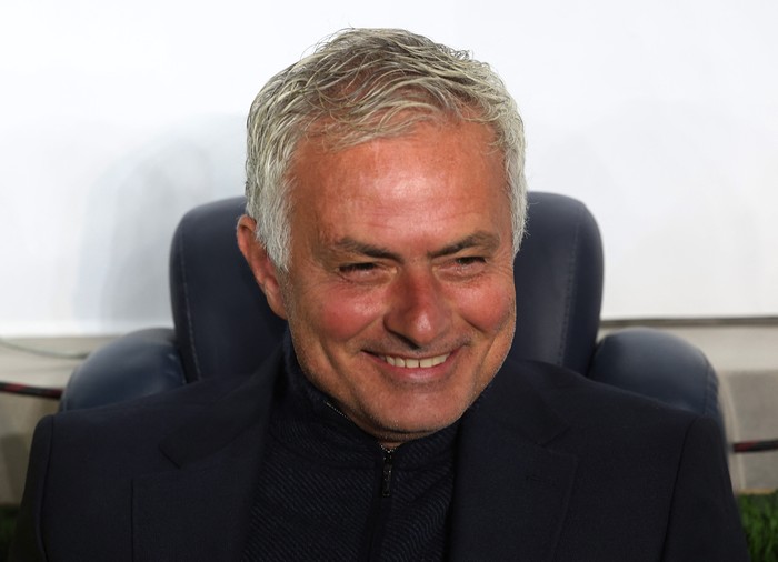 **Wasit Bersih Turki: Efek Mourinho Memicu Perubahan Besar di Dunia Bola!**