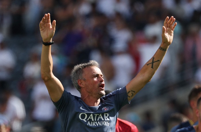 Dipuja PSG, Enrique Rebut Perhatian dengan Komentar Tumpul tentang Musim Man City!
