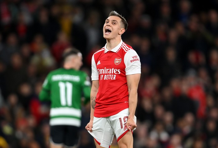 Perubahan Besar di Arsenal: Trossard Pindah, Target Eze