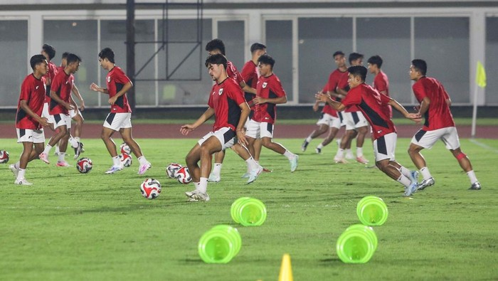 Dari Menpora Dito hingga Skor Indonesia Vs Malaysia: Prediksi Menarik di Piala AFF U-23!