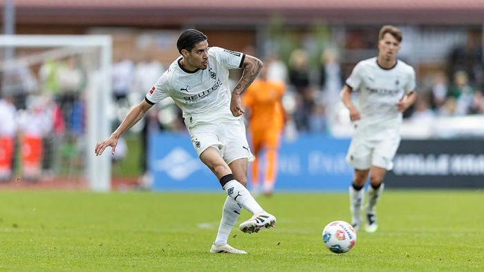 Debut Kevin Diks Berujung Tragedi, Gladbach Gagal di Kandang!