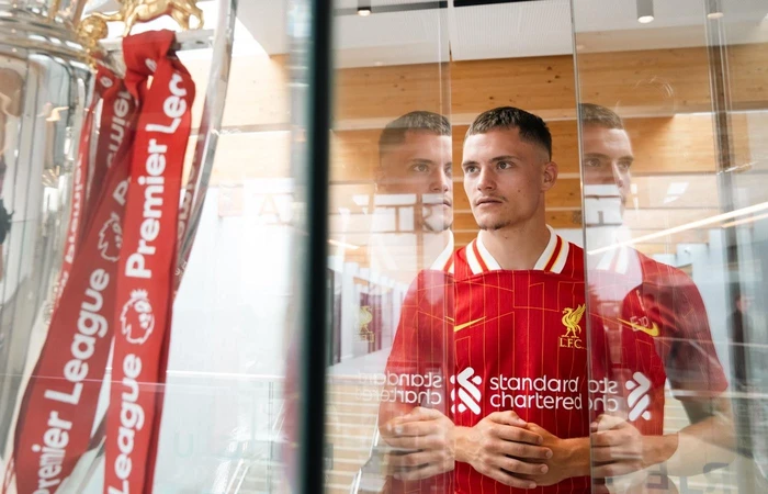 [Laris Manis Jersey Florian Wirtz: Menjelajahi Kebangkitan Pesepakbola Muda]