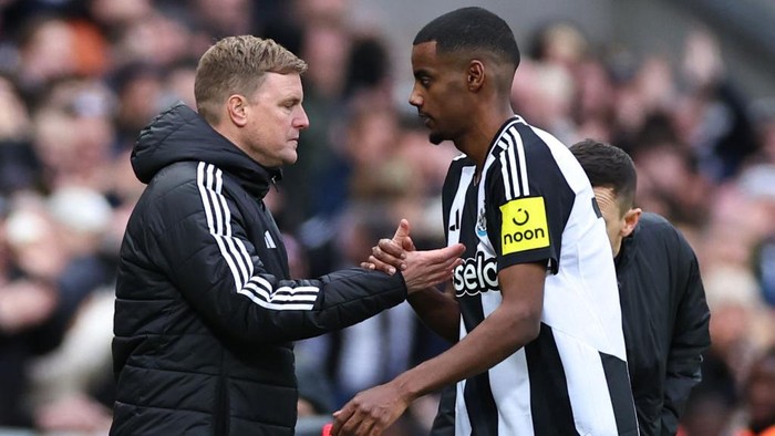 Pelatih Ragu Isak Akan Perkuat Newcastle di Laga Pembuka EPL: Mampukah Mereka Bersaing di Papan Atas?