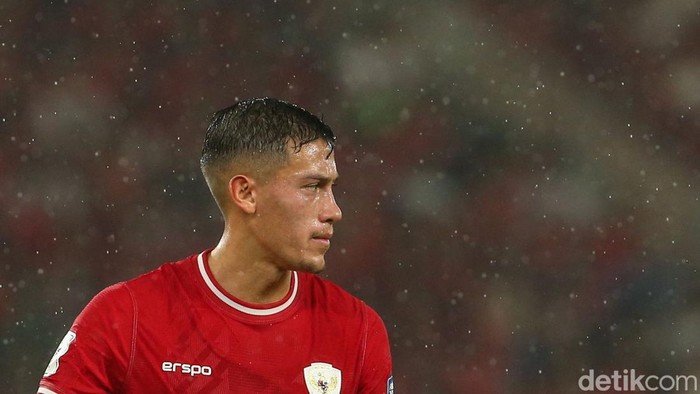 Jay Idzes Pecahkan Rekor, Resmi Berlabuh ke Sassuolo dengan Nilai Transfer Mengejutkan