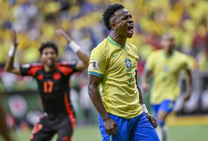 Ancelotti Nggak Panggil Vinicius dan Militao Dulu ke Timnas Brasil, Ini Alasannya!