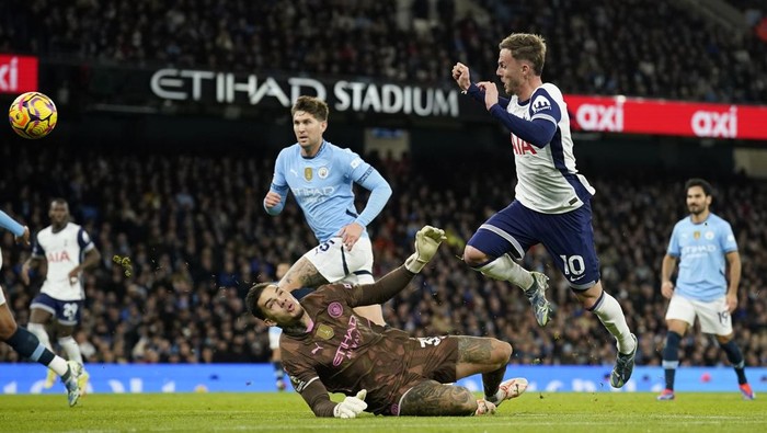 Man City Dibantai Spurs Musim Lalu, Pep: Situasinya Sudah Beda - Update 1