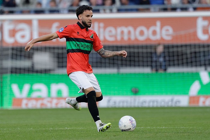 Calvin Verdonk: Rating Oke di Eredivisie, Apakah Ini Pertanda Besar untuk Masa Depan?