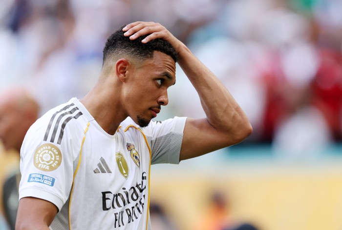 Real Madrid Tepis Isu Trent Alexander-Arnold Tersingkirkan - Alternatif 1