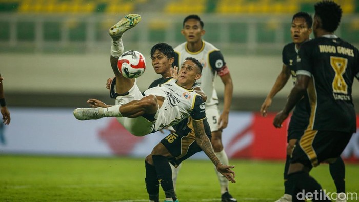 Dewa United Vs Persija: Macan Kemayoran Menang 3-1, Pertandingan yang Menyulut Emosi!