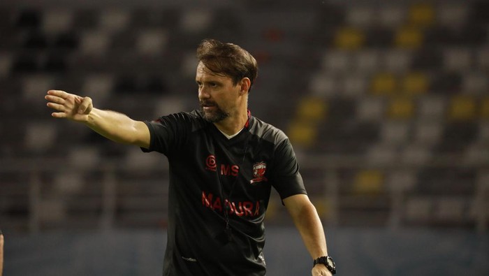 Pelatih Persija: