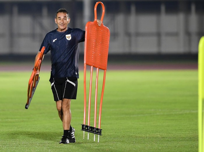 Ditahan Laos, Vanenburg Yakin Penuh Timnas U-23 Bangkit dan Balas Dendam!