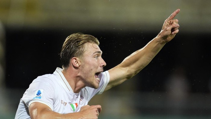 **Rasmus Hojlund's Debut Bersinar di Napoli, Tak Takut Waktu Bermain**