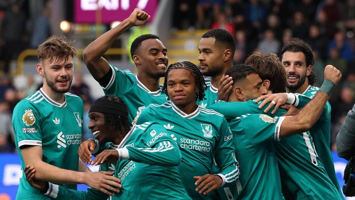 Liverpool Lagi-lagi Menang Berkat Gol Menit Akhir - Alternatif 1