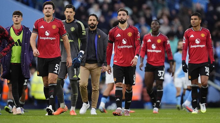 Eks Pemain Man City: MU Perlu Guncang Strategi dengan Formasi Ini!
