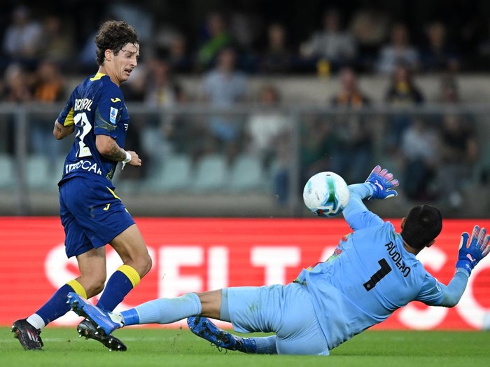 **Audero Gemilang! Emil Audero Mulyadi Menyelamatkan Cremonese dari Kekalahan di Verona**