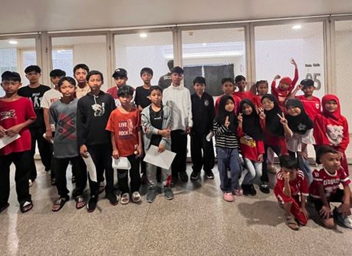 Anak dengan Down Syndrome dan Panti Asuhan Bersama Timnas U-23 di Arenanya!