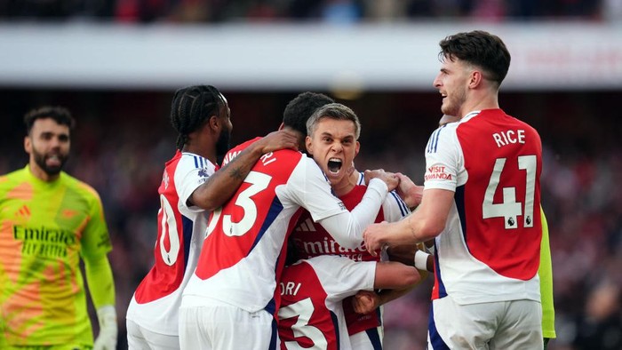 Trossard: Bola Mati Arsenal, Tapi Pertahanan Mereka Tetap Mengintimidasi!