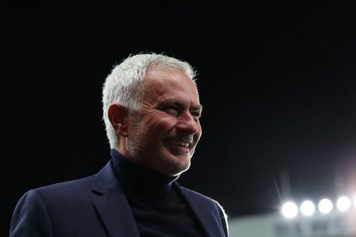 Mourinho Pantang Panik: Kunci Sukses di Balik Krisis Benfica #MourinhoPantangPanik