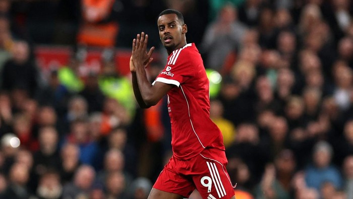 Siapakah yang Akan Menundukkan Eintracht Frankfurt Vs Liverpool? Slot Khawatirkan Kebugaran Isak!