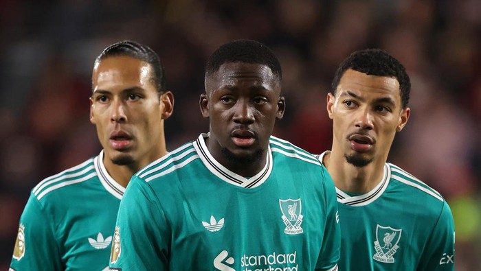 Oktober Kelabu Liverpool: Kebangkitan atau Kebuntuan di Puncak Liga?