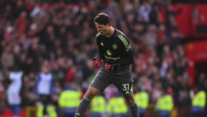 Lammens Tak Ragu Hadapi Cacian, MU Siap Berikan yang Terbaik