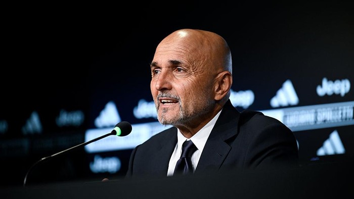 Spalletti dengan Tato Napoli, Kenapa Dilatih Juventus?