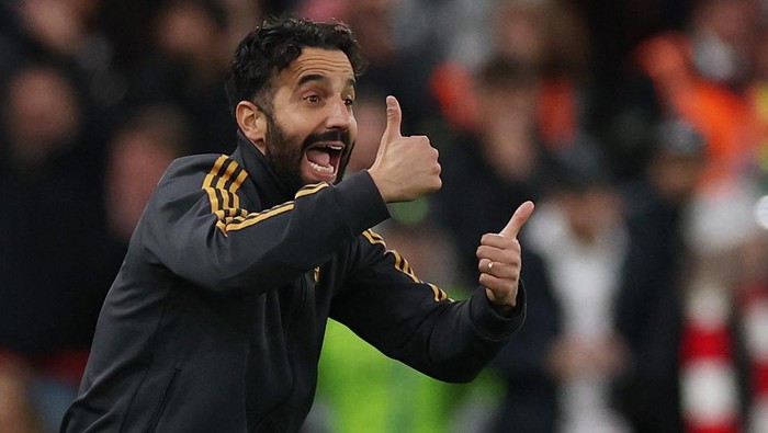 Diimbangi Nottingham Forest, Man United Kehilangkan Kendali dalam 5 Menit!