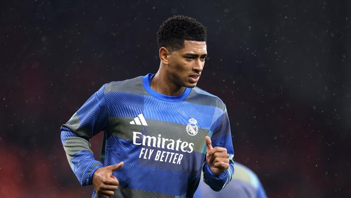 Bellingham: Siapakah yang Harus Menunggu, Inggris Atau Bundesliga?